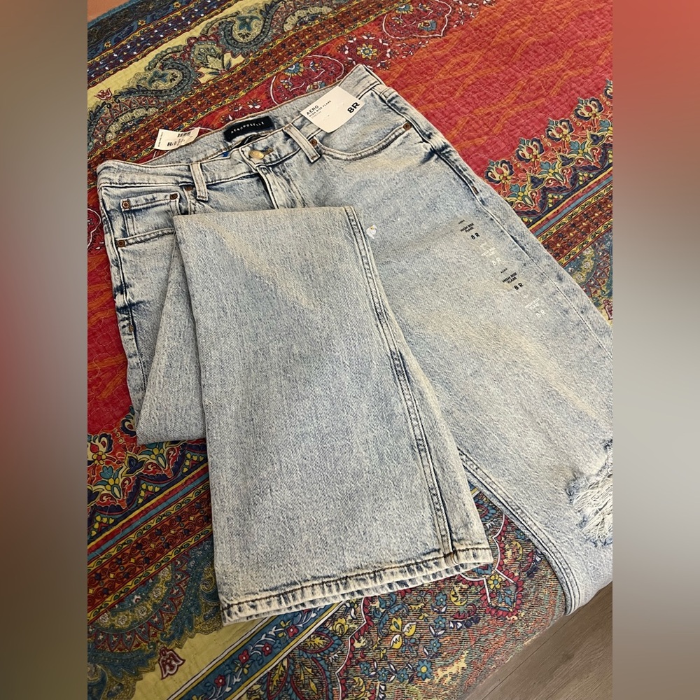 High Rise Flare Jeans - Picture 2 of 8